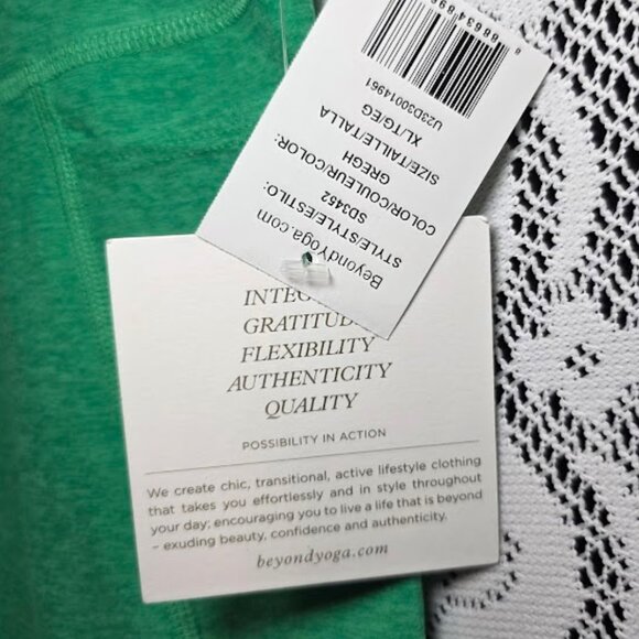 NWT Beyond Yoga Spacedye Walk and Talk Capri Leggings XL - Picture 8 of 14